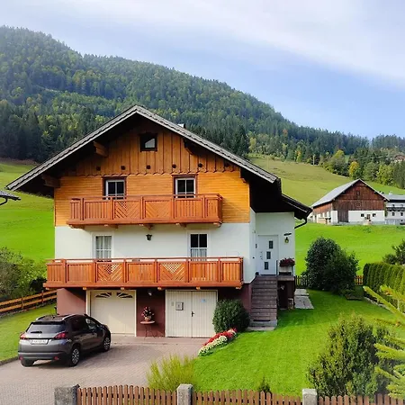 Bergfeeling Apartment Russbach am Pass Gschütt